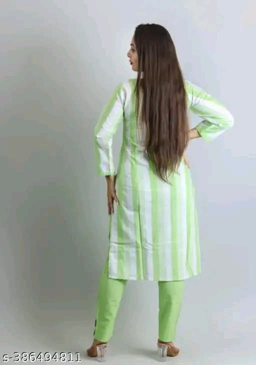 Aagyeyi Alluring Women Kurta Sets Fabric: Khadi Cotton