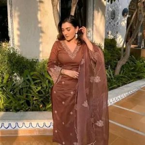 Women Rayon Kurta Set with Pants